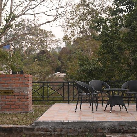 Landmark Woods Hotel Kaziranga Exterior photo